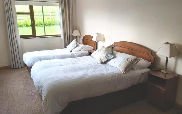 Valley Lodge Room Only Guest House