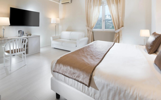 Europa Grand Hotel