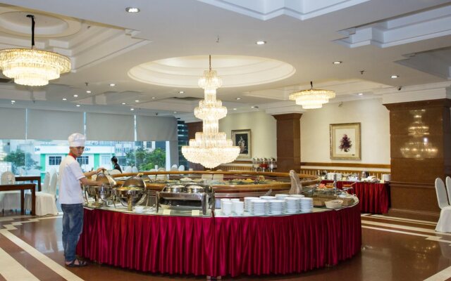 Adina Hotel