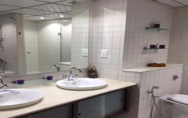 My-Places Dubai Apartment - Al Sahab 1