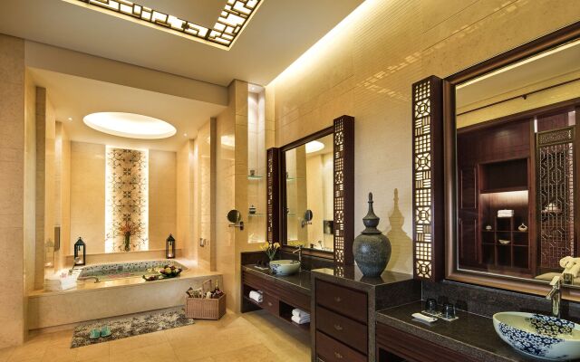 Sanya Luhuitou Guesthouse & Resort