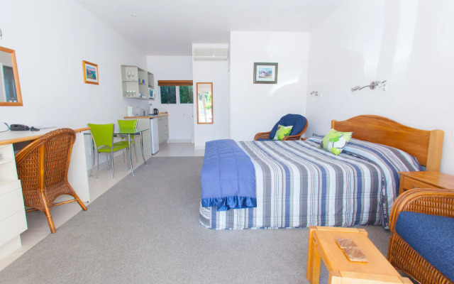 ASURE Admirals View Motel