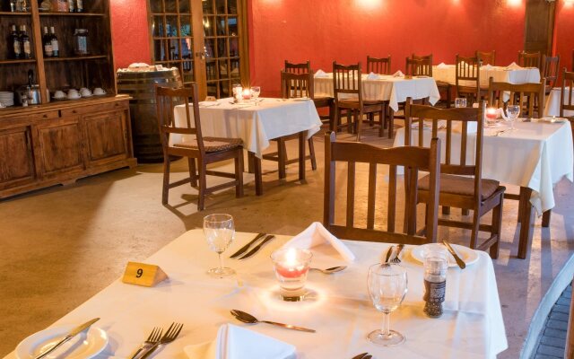 Sefapane Lodges and Safaris