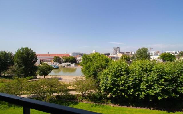 Métro 12, Parking, Balcon, 45m2, View, Stade De France