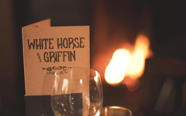 The White Horse & Griffin