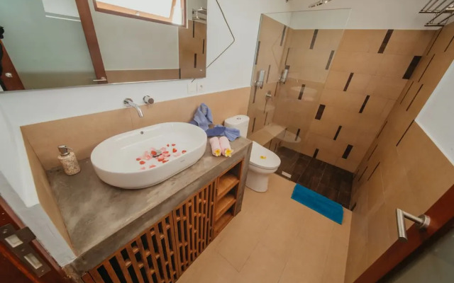 KAEN Apartments