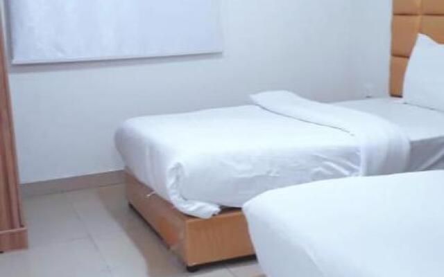 Al Quba Al Thahbia Hotel Suites 2