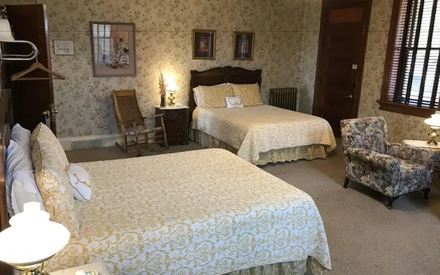 Cripple Creek Hospitality House & Travel Park