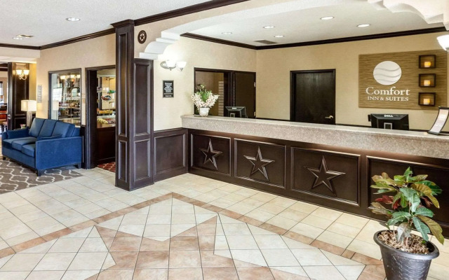 Comfort Inn & Suites Texas Hill Country