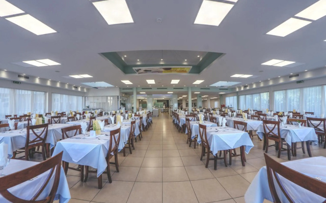 Delfinia Hotels