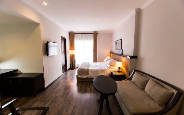 The Alcove Library Hotel