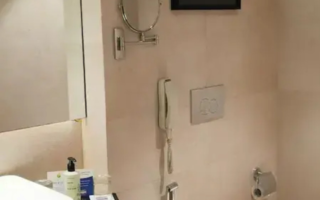 Royal Hometel Suites Dahisar Mumbai