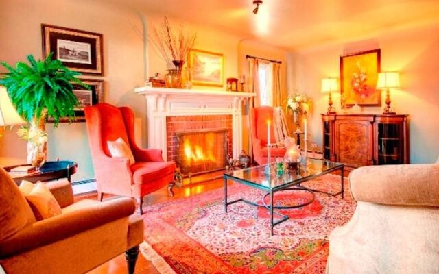 English Bay Inn Bed and Breakfast