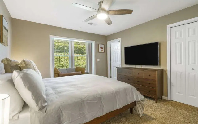 Rocky Shore Tranquility - Ozark Mtn Resort Amenities