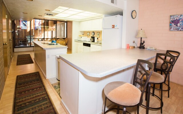 Park Avenue Condominiums