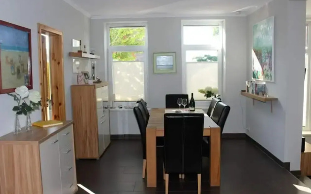 Holiday Apartment Kunsthues Laboe