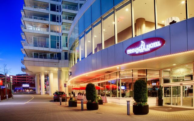 Pinnacle Hotel at the Pier