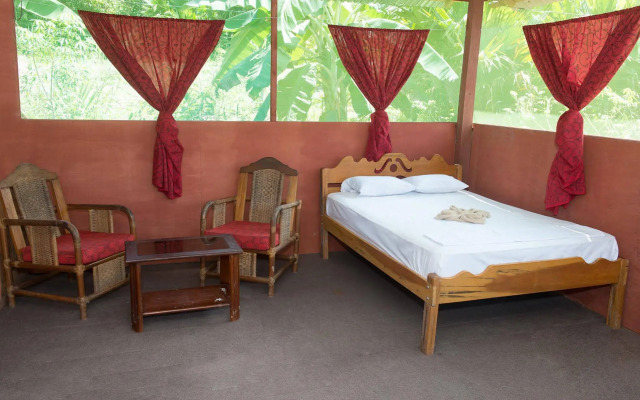Maniti Expeditions Eco-Lodge