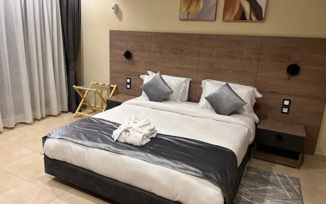 Kingdom Luxury Hotel