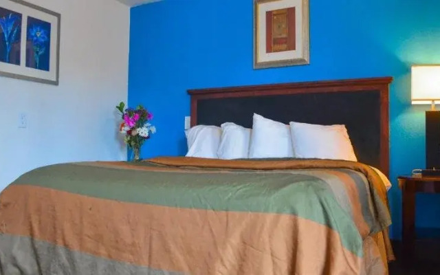 Del Rancho Motel By Townhouse Portland OR Hwy 205