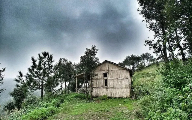 OYO 4966 Raikot Resort