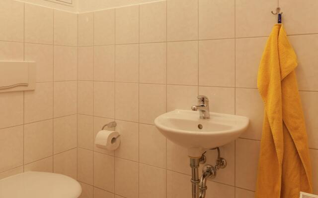 Modern Apartment in Reinhardtsdorf-Schona near Ski Slopes