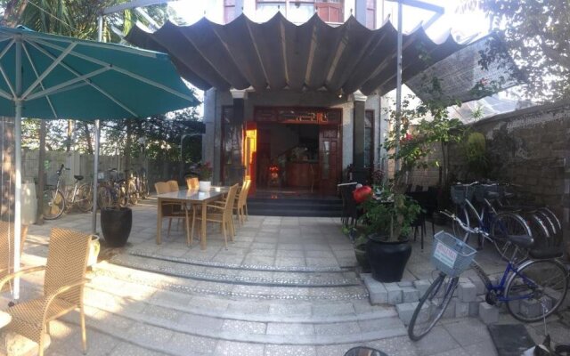 Mina Le Villa