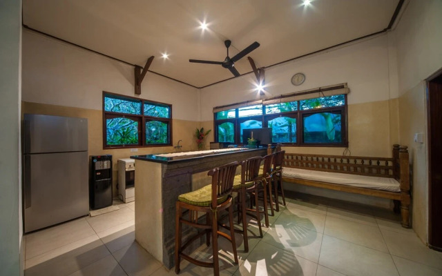 Villa Este, Seminyak