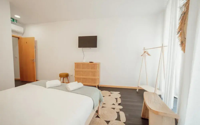 Chillout Trindade Home by Vacationy