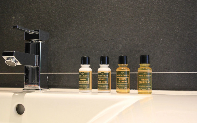 Capital Hotel Songshan