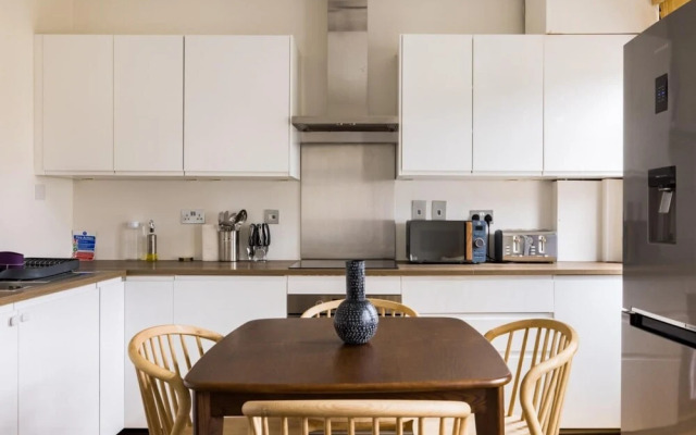 The Kensal Rise Nook - Contemporary 2bdr Flat