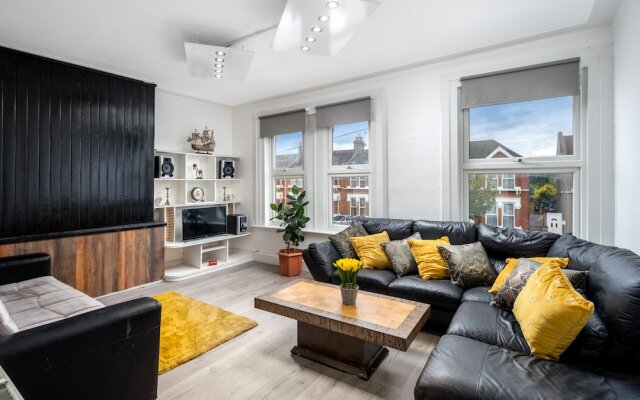 Aberdour 2 Bedroom serviced apartment