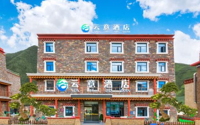 Yunyi Hotel