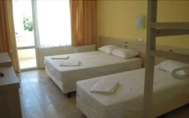 Belle View Hotel II