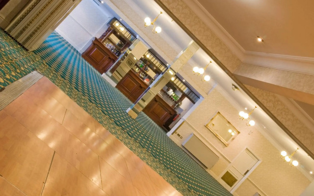 Royal Court Hotel & Spa Coventry