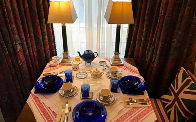 Wynberg House Swansea Bed  Breakfast