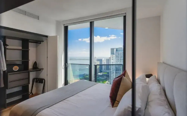 Spacious King Studio at Downtown Miami