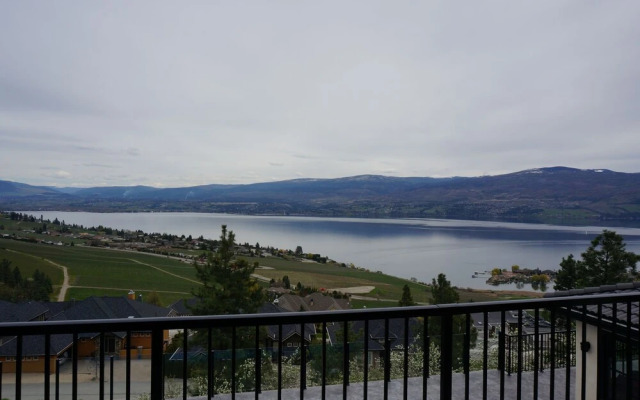 Mission Hill Lake View Villa