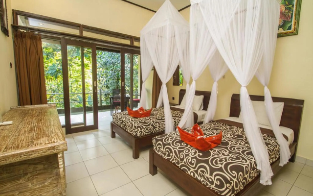 Omah D'Taman Hotel by EPS