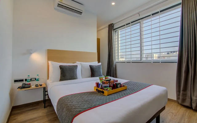 OYO Townhouse 040 Global Village Tech Park