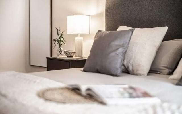 Marques - 1 Bedroom With Pool in Madrid