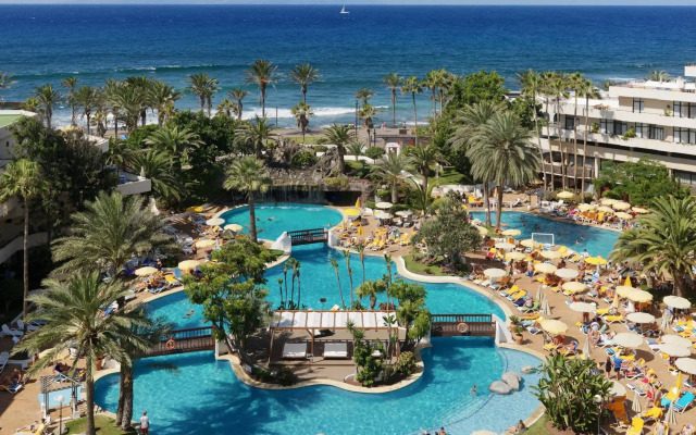 Отель H10 Conquistador