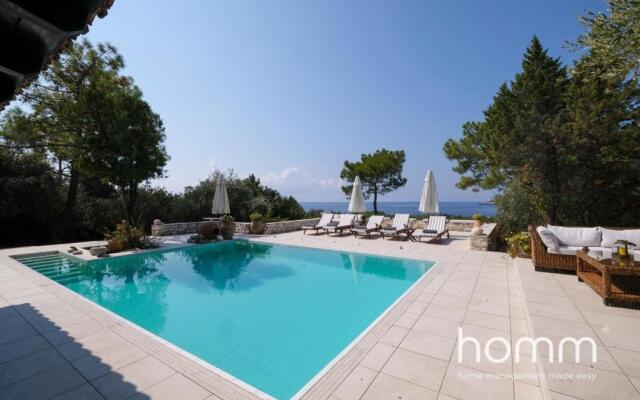 580m² homm Luxurious Seaside Residence in Syvota