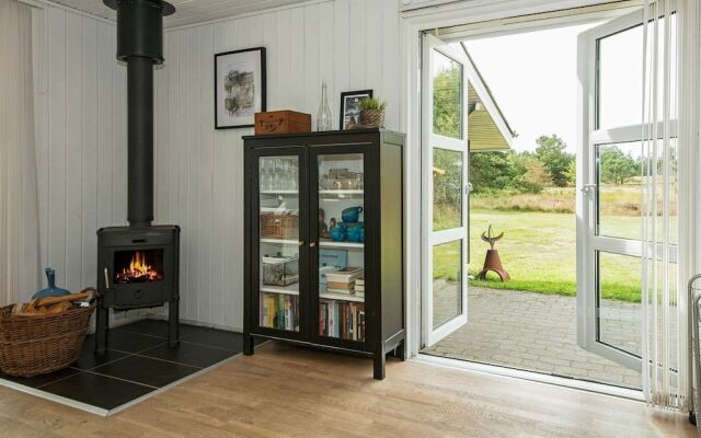 Modern Holiday Home With Large Terrace in Fanø