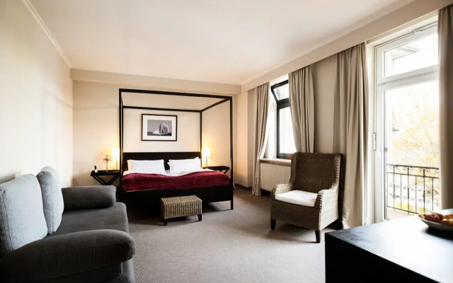 Hotel Dieksee - Collection by Ligula