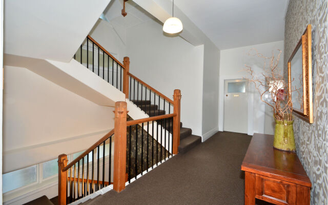 Majestic Mansions - Apartments at St Clair