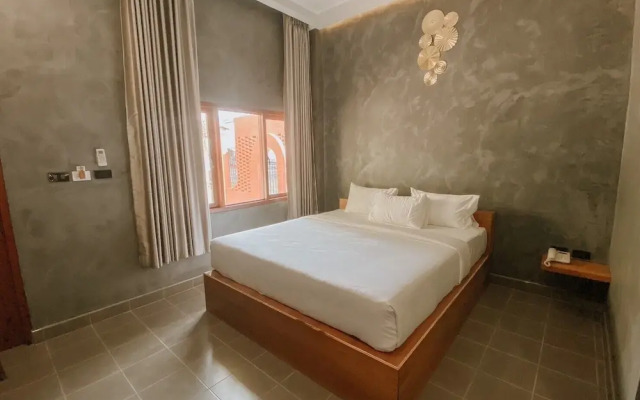 Tachang Airport Hotel