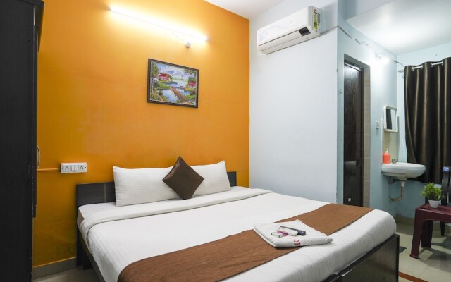 iROOMZ Grand Aarvi Suites