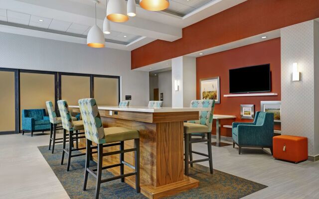 Hampton Inn & Suites by Hilton Belleville