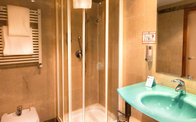 Mercure Nice Centre Grimaldi Hotel